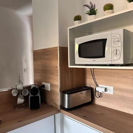 Appartement Avec Jardin カシ エクステリア 写真