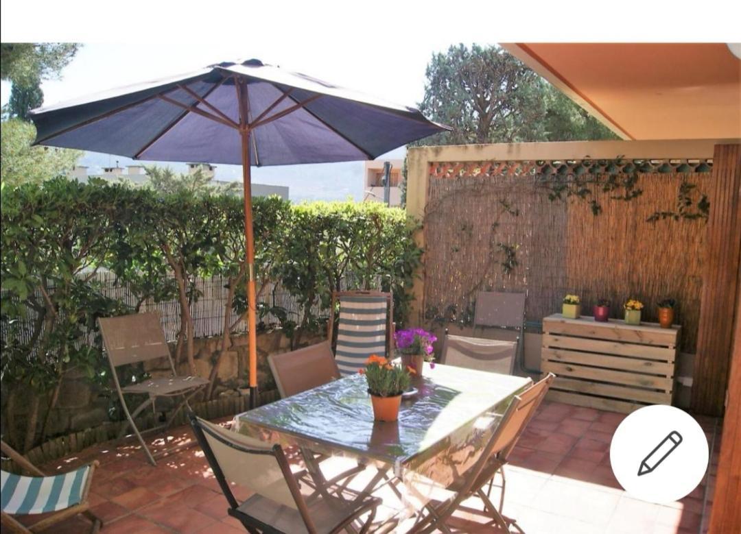 Appartement Avec Jardin カシ エクステリア 写真